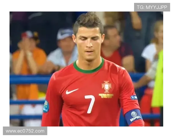 C罗梅开二度引领球队逆转胜利